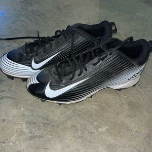 Cleats size woman’s 9